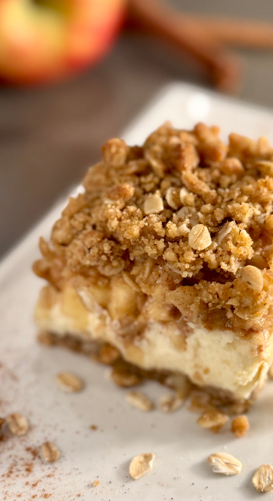 Apple Crisp Cheesecake Bars