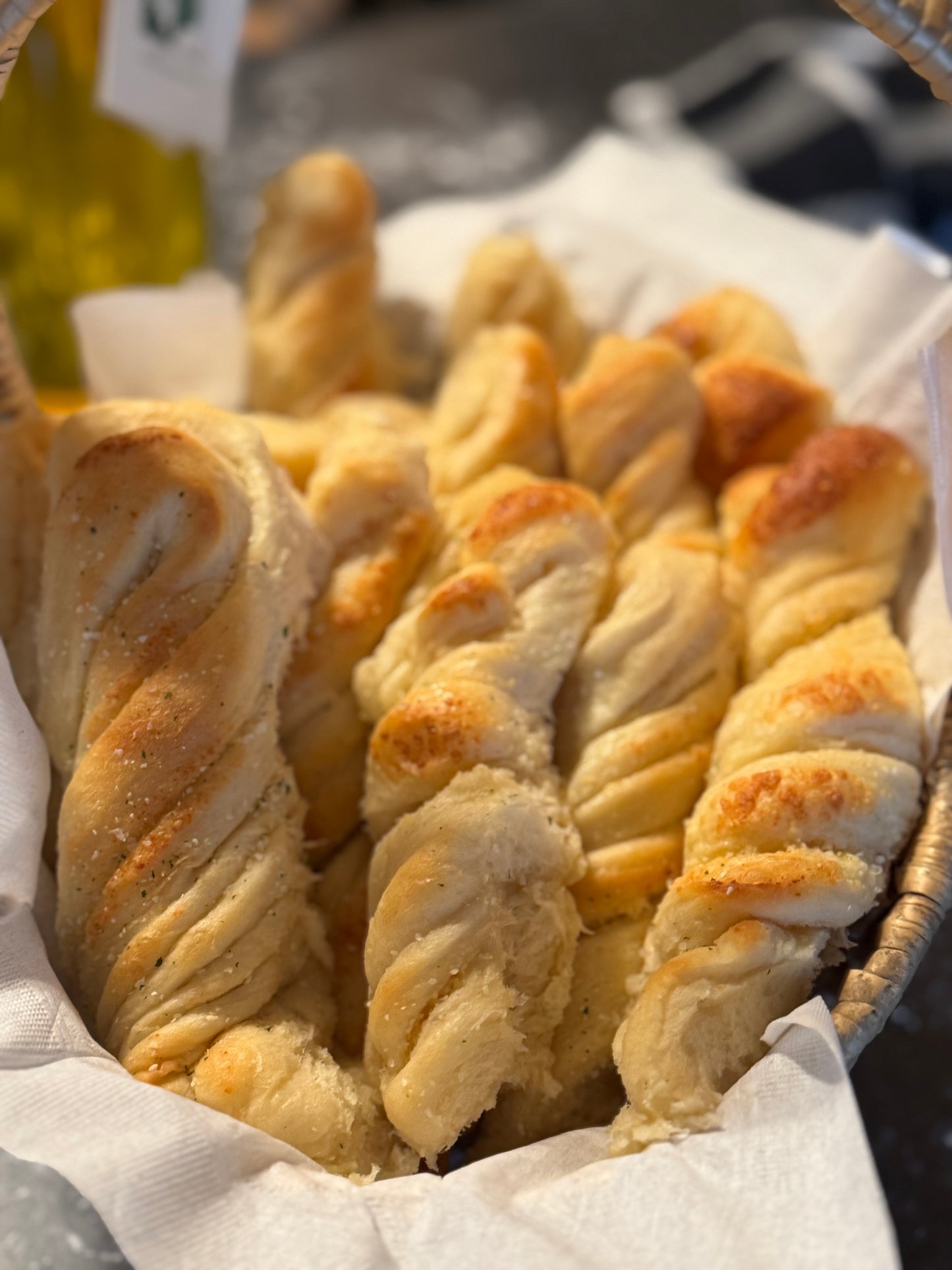 Parmesan Garlic Bread Twists